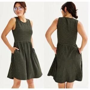 Draper James RSVP Black & Gold Striped Dress Pockets Size M EUC